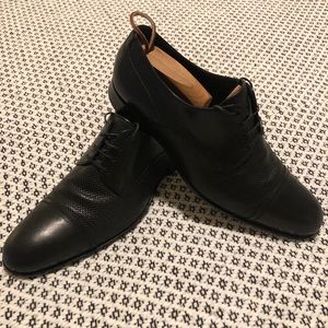 HUGO Black Men’s Cap-Toe Textured Dress Shoes